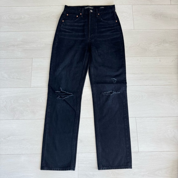 Aritzia Denim Forum Joni High Rise Loose Distressed Black Denim Jeans Size 24 - Picture 1 of 10